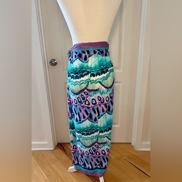 NEW CIA.MARITIMA Dominica Sarong, One Size Fits All - Picture 3 of 4